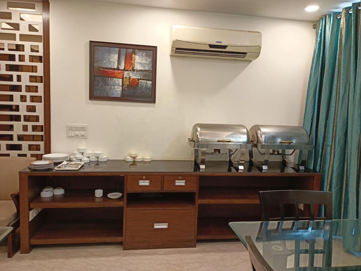 Hermitage By The Cosy Hotels Near Lotus Temple Nova Deli Exterior foto