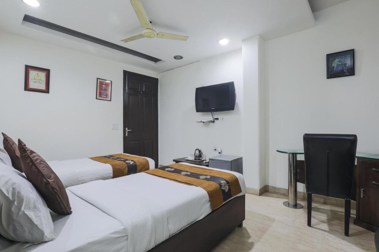 Hermitage By The Cosy Hotels Near Lotus Temple Nova Deli Exterior foto