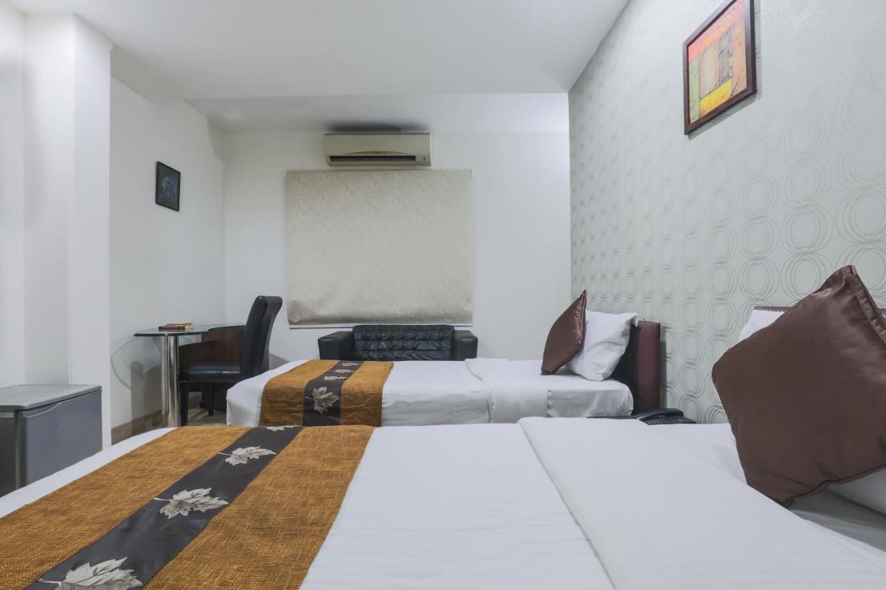 Hermitage By The Cosy Hotels Near Lotus Temple Nova Deli Exterior foto